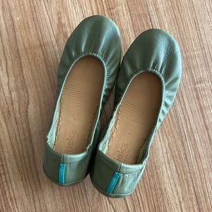 Olive Green Tieks, Size 7